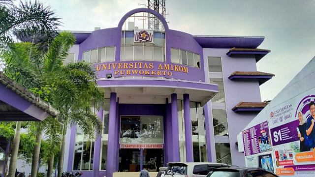 Universitas Amikom Purwokerto: Kampus Teknologi dan Kreativitas